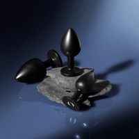 6073308 6073315 6073322-LIFESTYLE Image 4-ONIX PLUG S M L-DORCEL-2000X2000-min